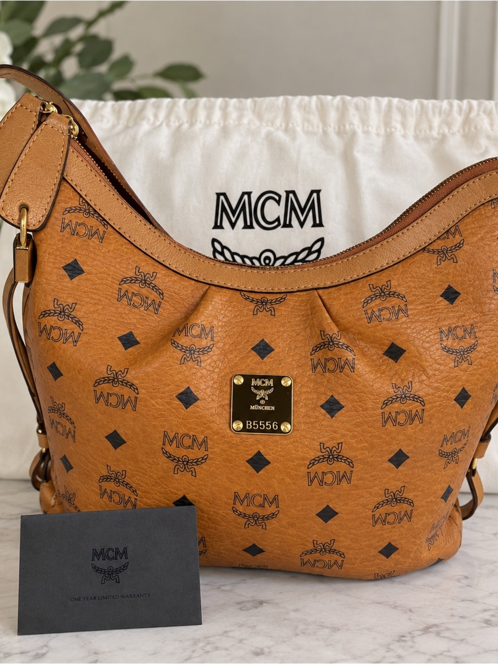 MCM Aren Hobo Cognac Visetos – Excellent Condition – Full Set